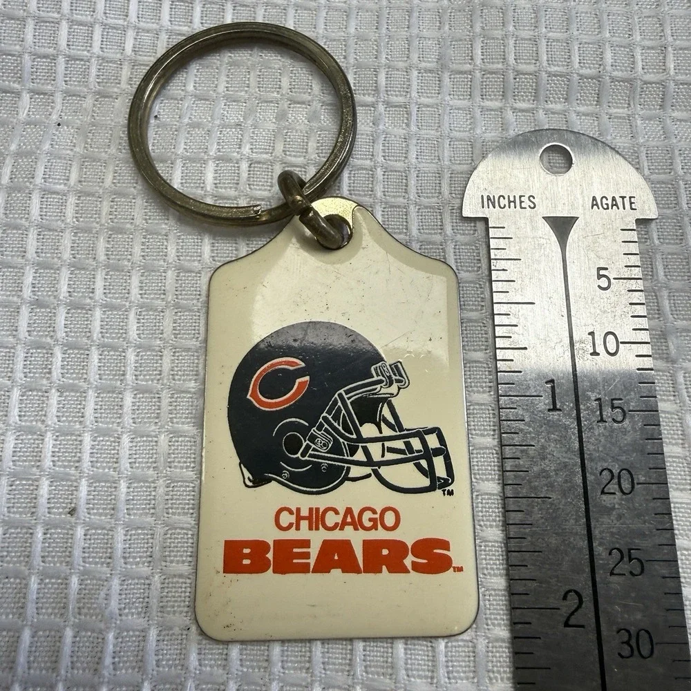 Vtg Chicago Bears NFL Football Helmet Keychain Key Ring Crown Ad‎ Promo Enamel